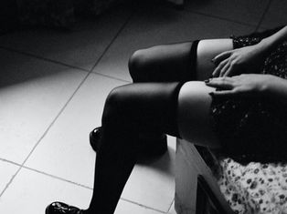 women's legs in stockings