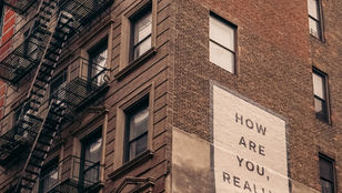 Learning to endure uncertainty to reduce anxiety