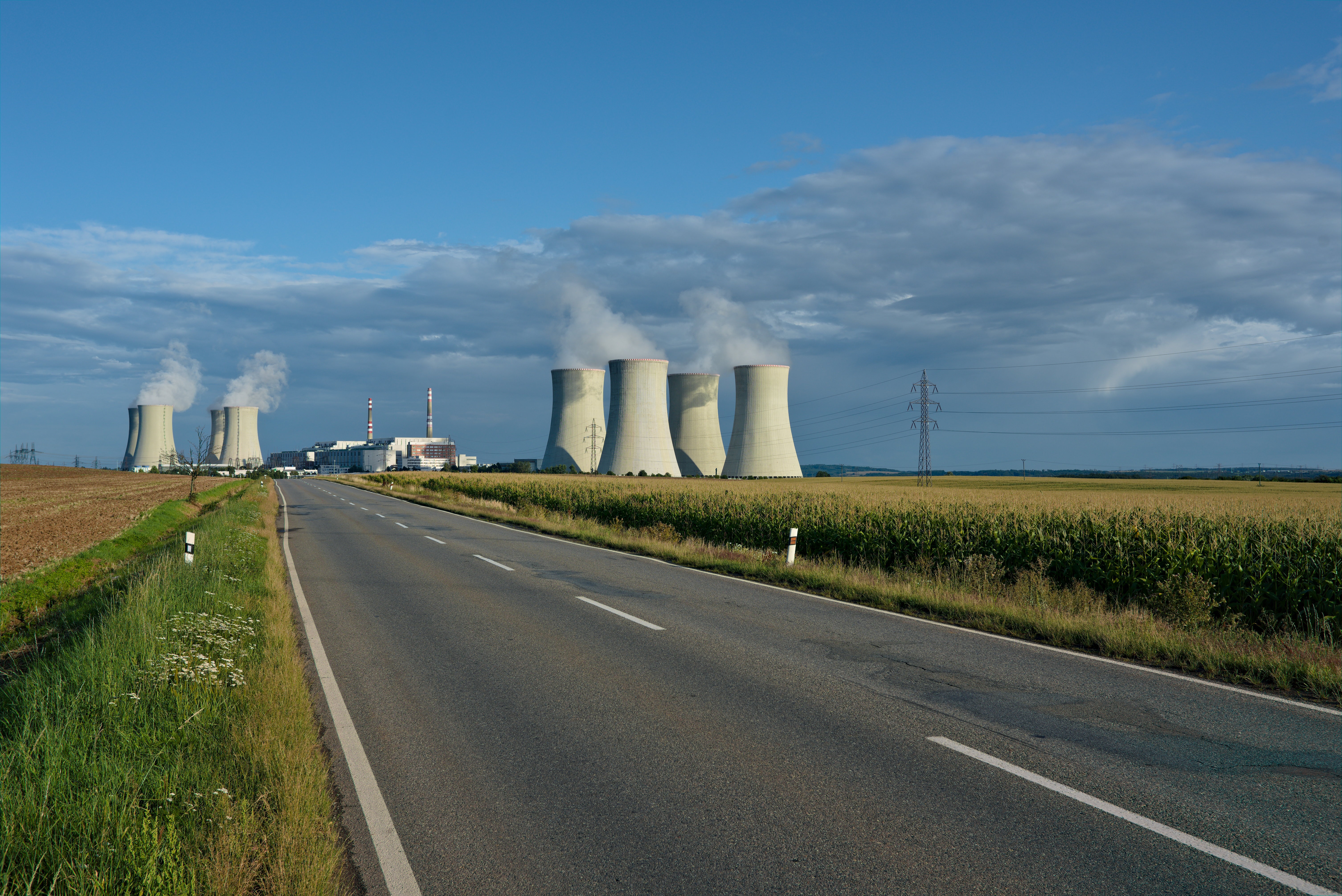 Alianza tecnológica entre Estados Unidos y Reino Unido con enfoque en energía nuclear