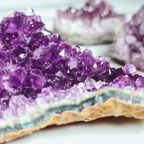 amatista, piedra energetica, piedra uruguaya, como limpiarla, programarla, cargarla