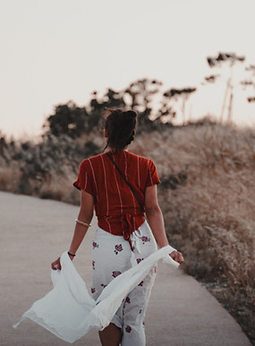 A romantic walk next to the beach describing transportation options in the exclusive Algarve guide offered by the trusted realtor Lagos Homes in Portugal