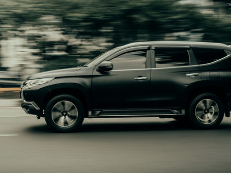 What Car Fits Me - Best Car for a Family of 6: SUV or Minivan?