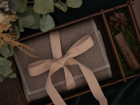 Best Wedding Gifts for Couples Who Have Everything