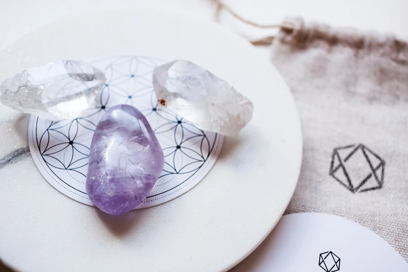 Crystal Healing - Course - Reiki Hippie