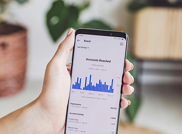 analytics showing accounts reach on Instagram