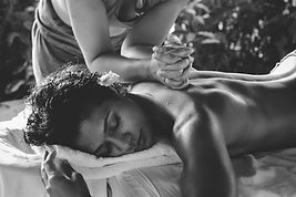Image by Ale Romo Photography