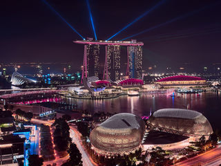 A Shopper's Paradise: Navigating The Shoppes at Marina Bay Sands