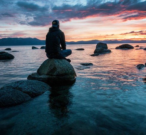 Warum eine Einzelmeditation gut ist! Die Kraft der inneren Stille entdecken