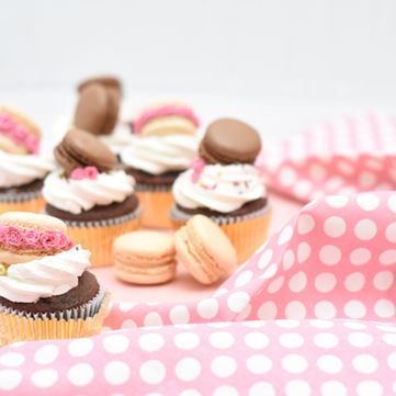 Ile De Chocolat Themed Cake