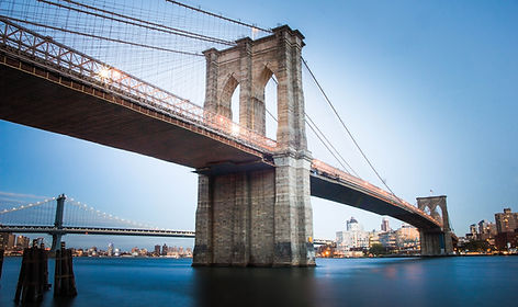 Brooklyn Bridge in New York – historic suspension bridge