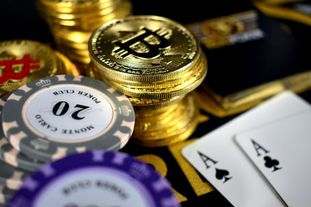 Find out whether casino bonuses are genuinely worth it. Learn how wagering rules, bonus types and fine print affect value, so you can play smarter.