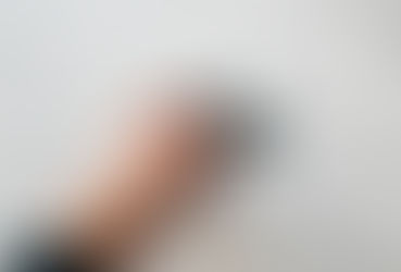 ハンドスピナーを持つ手