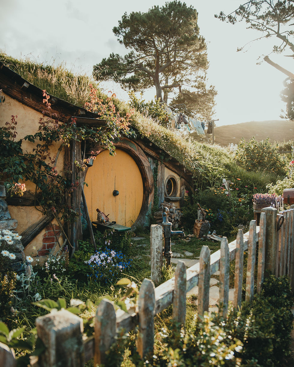 Hobbit hole in Matamata, New Zealand Travel Guide