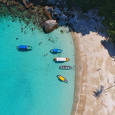 mer turquoise vue du ciel