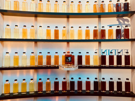 Japanischer Whisky - Überblick an verschiedenen Flaschen