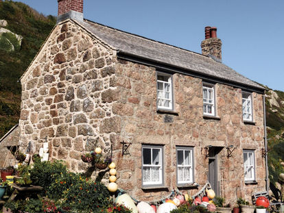 What’s happening with holiday let regulations in Cornwall?