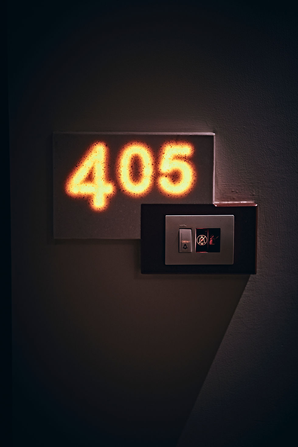 405 written on a wall