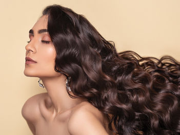 How to distinguish the human hair and synthetic hair?