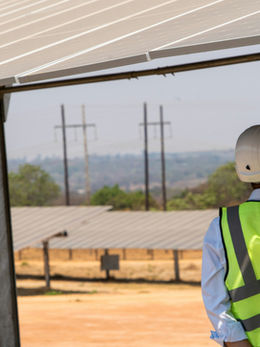 Crise de Talentos no Setor de Energia: Por que 6 em cada 10 empresas já enfrentam falta de profissionais qualificados, segundo relatório da IEA