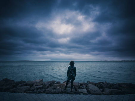 Wohin legt sich der Wind? Gegen eine Ontologie der Atmosphären