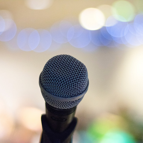 Tess' Karaoke Night, Leeftijd: 12+