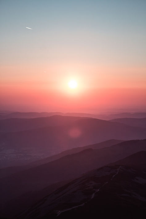 Image by Jakub Kriz