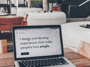 A laptop emphasising the importance of website design for internal linking