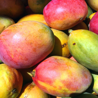 Reife Mangos – fruchtige Düfte können laut Wohnpsychologie das Wohlbefinden steigern und positive Emotionen fördern.
