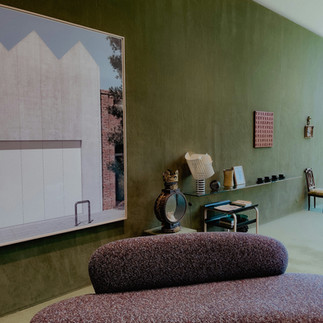 Groen interieur met paarse accenten