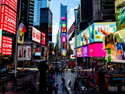 Master the Art of Social Media Ads: Unveiling Formats and Proven Practices!