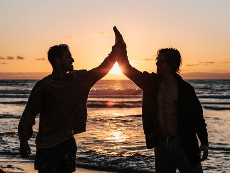 Should Leaders Be Friends With Those They Lead?