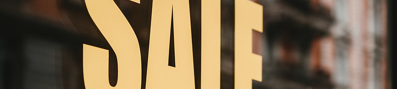 Image by Claudio Schwarz