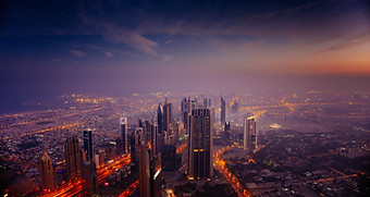 Image by Piotr Chrobot