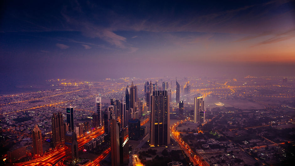 Image by Piotr Chrobot