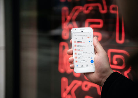 Protéger sa famille des arnaques numériques : guides pratique pour un foyer cyber-sécurisé
