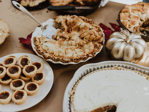 Los Angeles: Thanksgiving In The OC And My Favorite Thanksgiving Episode Of TV