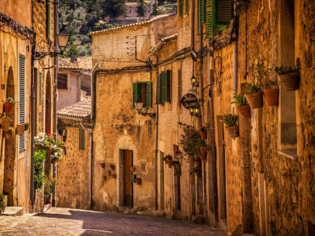 What to Know Before You Go - Spain