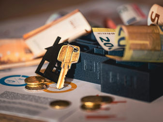 Responsabilité décennale : l’indemnisation couvre aussi les dommages immatériels consécutifs aux désordres