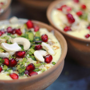 Grundrezept Cashew Creme mit Röstzwiebeln und Granatapfel
