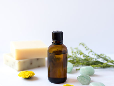 COMMENT UTILISER LES HUILES ESSENTIELLES ?