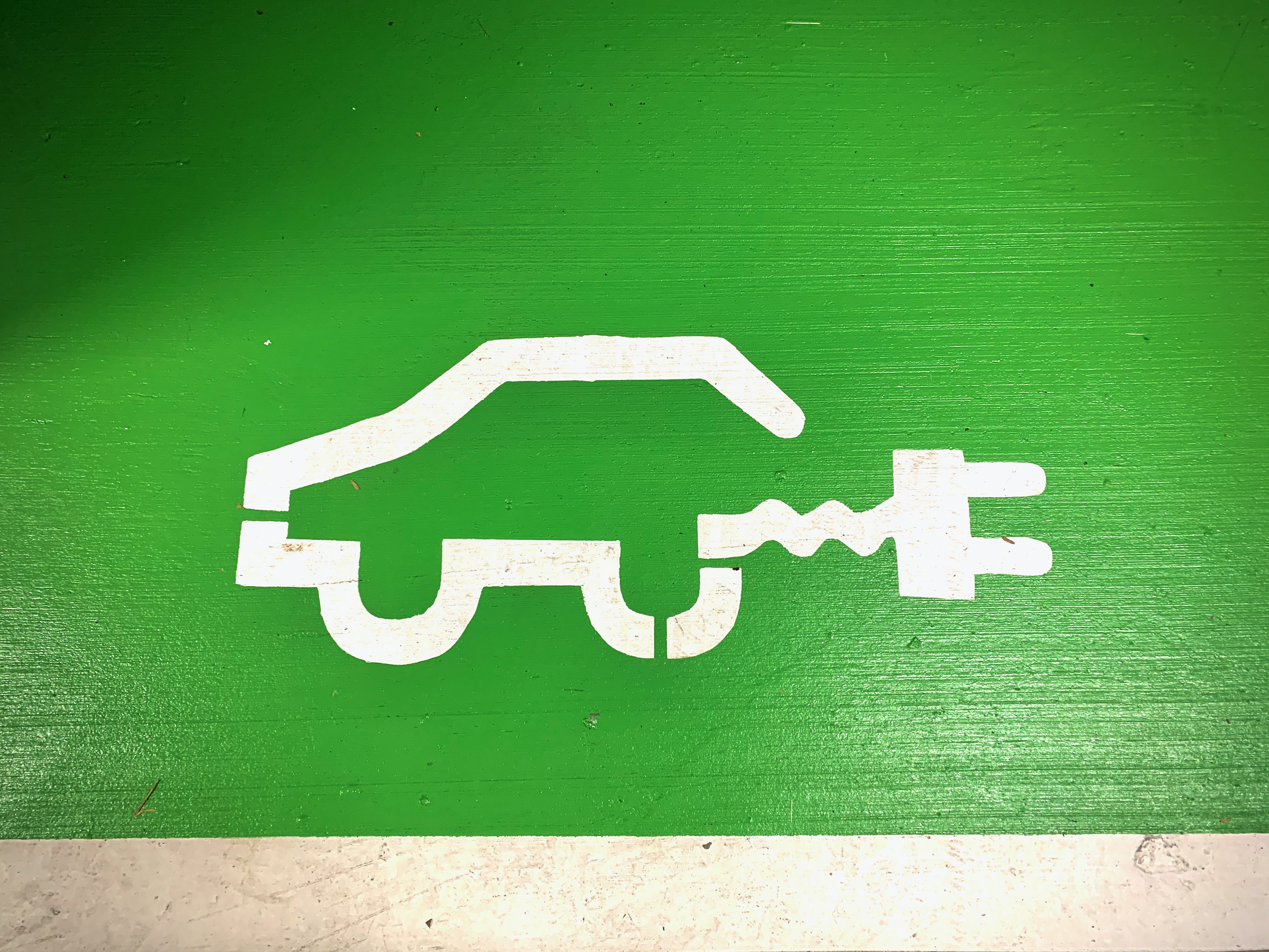 Sheinbaum anuncia "México, país de innovación" con avances en IA, vehículos eléctricos y satélites