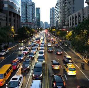 दिव्य हस्तक्षेप प्रकट हुआ