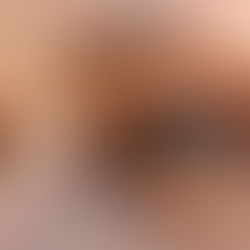 Gril with fine, natural eyebrows