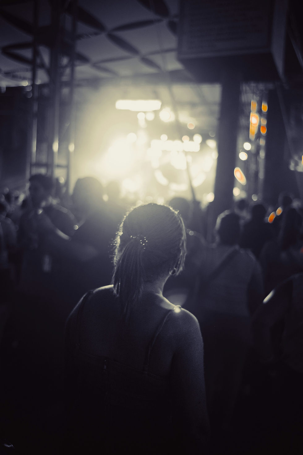 Why You Might Feel Lonely Even When You’re Not Alone