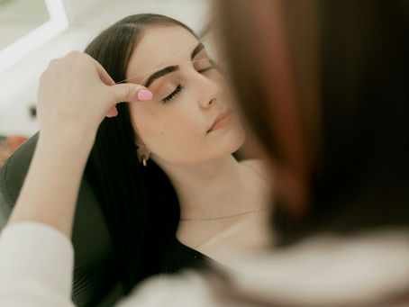 Professional eyebrow threading treatment near Mont Albert at Lena Utmost Beauty in Balwyn, creating precise, natural and beautifully shaped eyebrows.