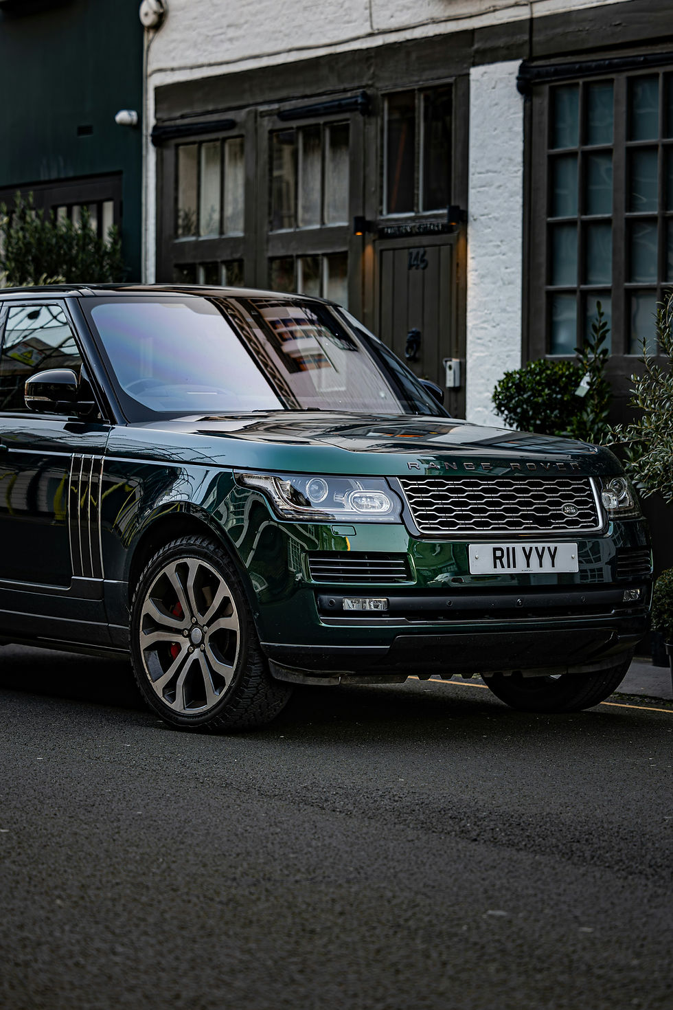 London Executive Chauffeur Service for the Globally Driven