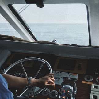Learn to sail yacht charter