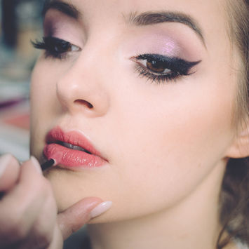 Studio Synergia: Kompleksowa pielęgnacja i makijaż w Poznaniu.