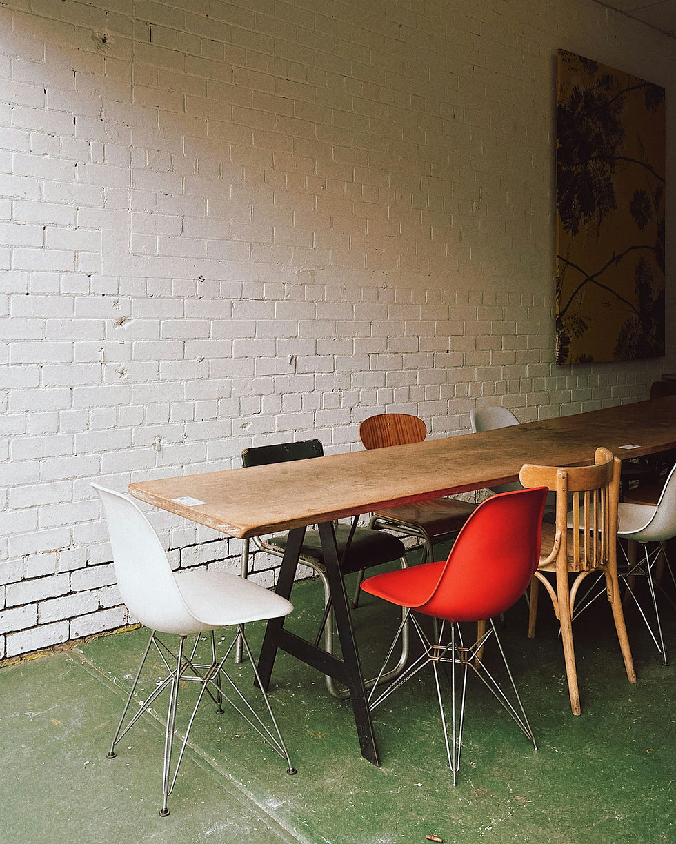 Chairs around a table. Decoration.