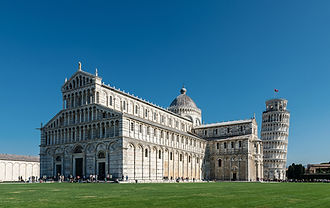 Piazza dei Miracoli in Pisa walking distance from the Lean In in pisa